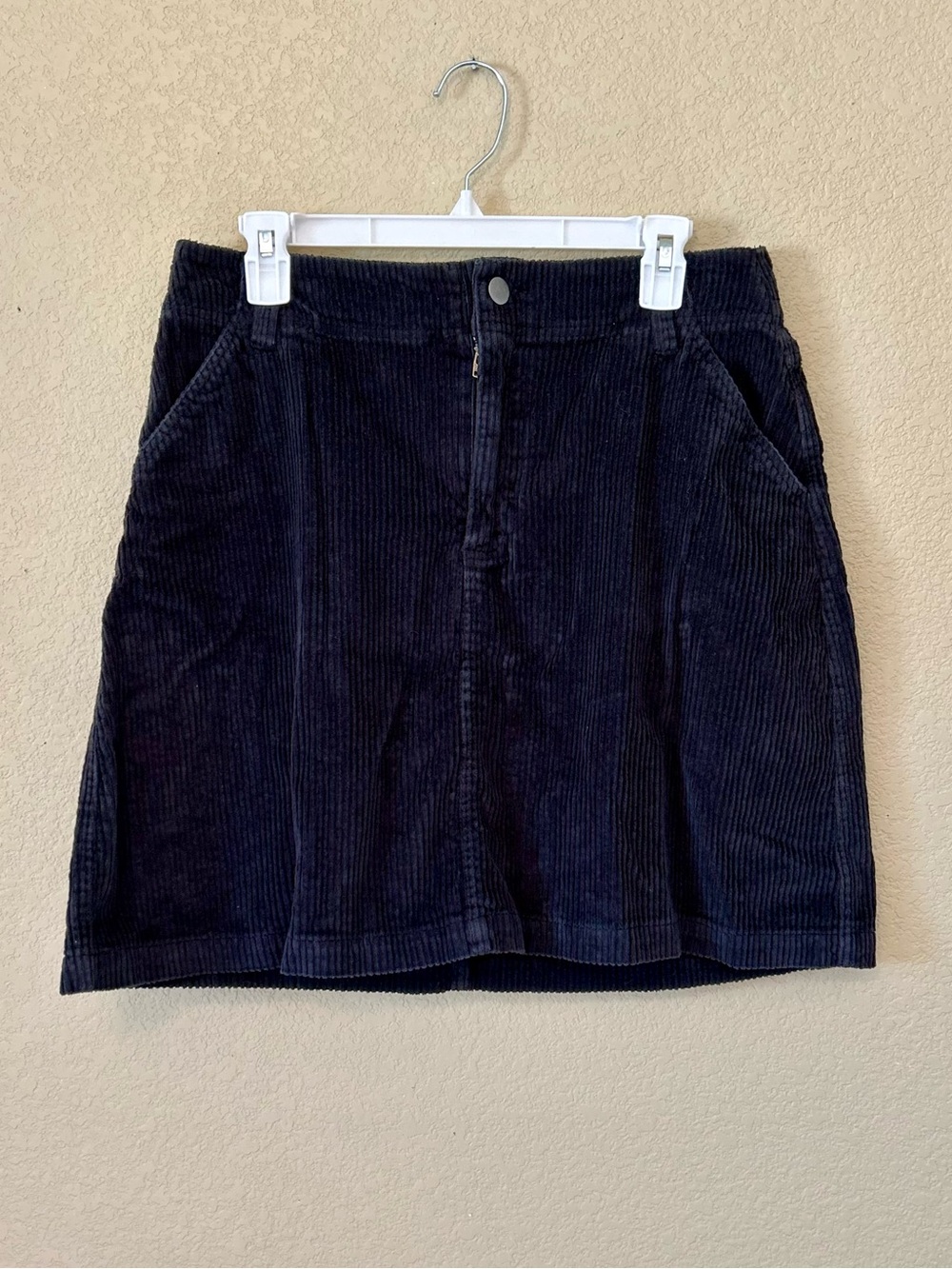 PACT Corduroy A-Line Skirt in Black Size L